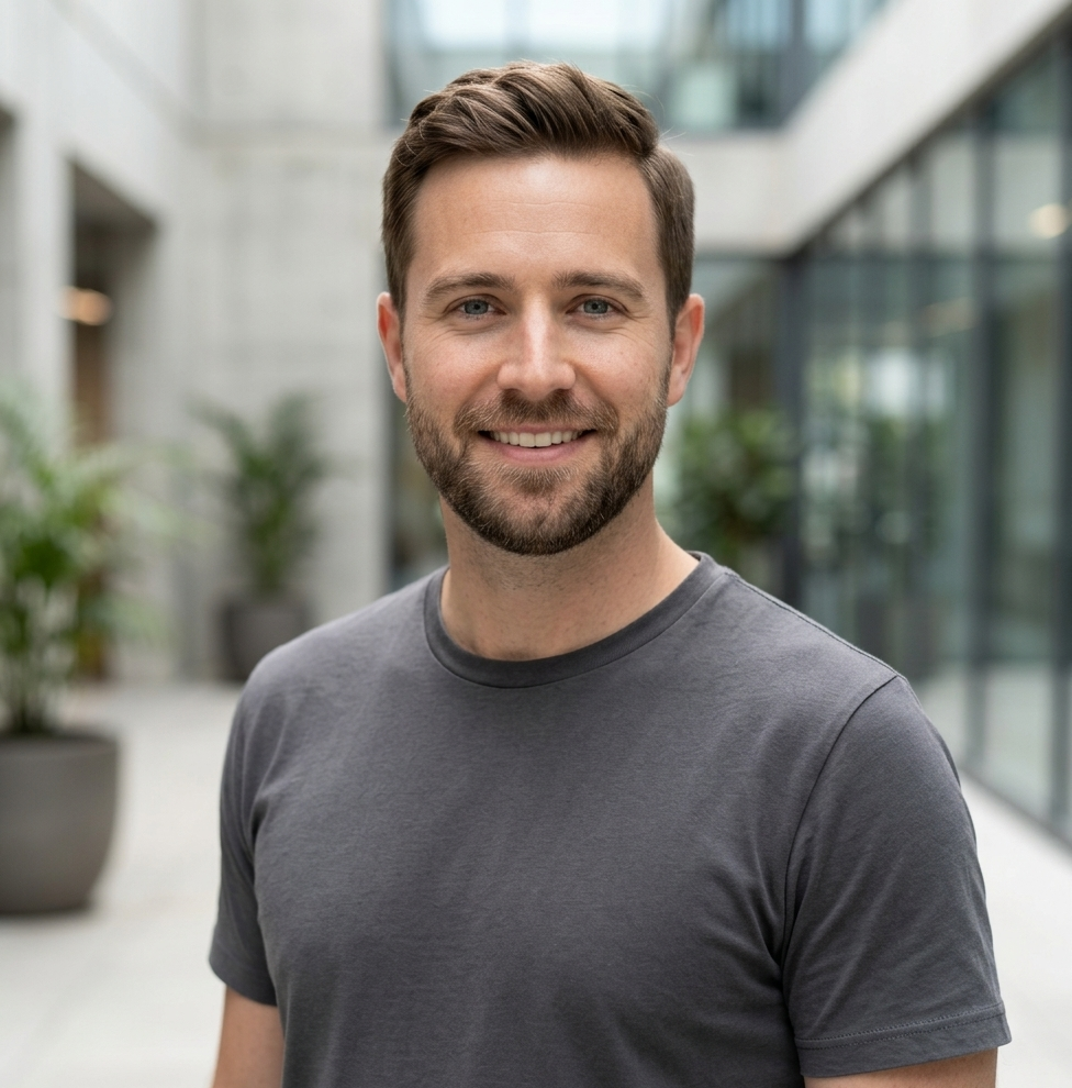 Essential Crew-neck Tee